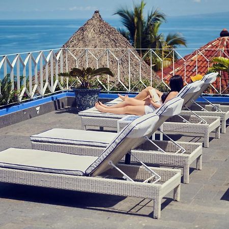 Hotel Luxury Patio Azul (Adults Only) Puerto Vallarta Exteriör bild Rooftop pool at the Hotel