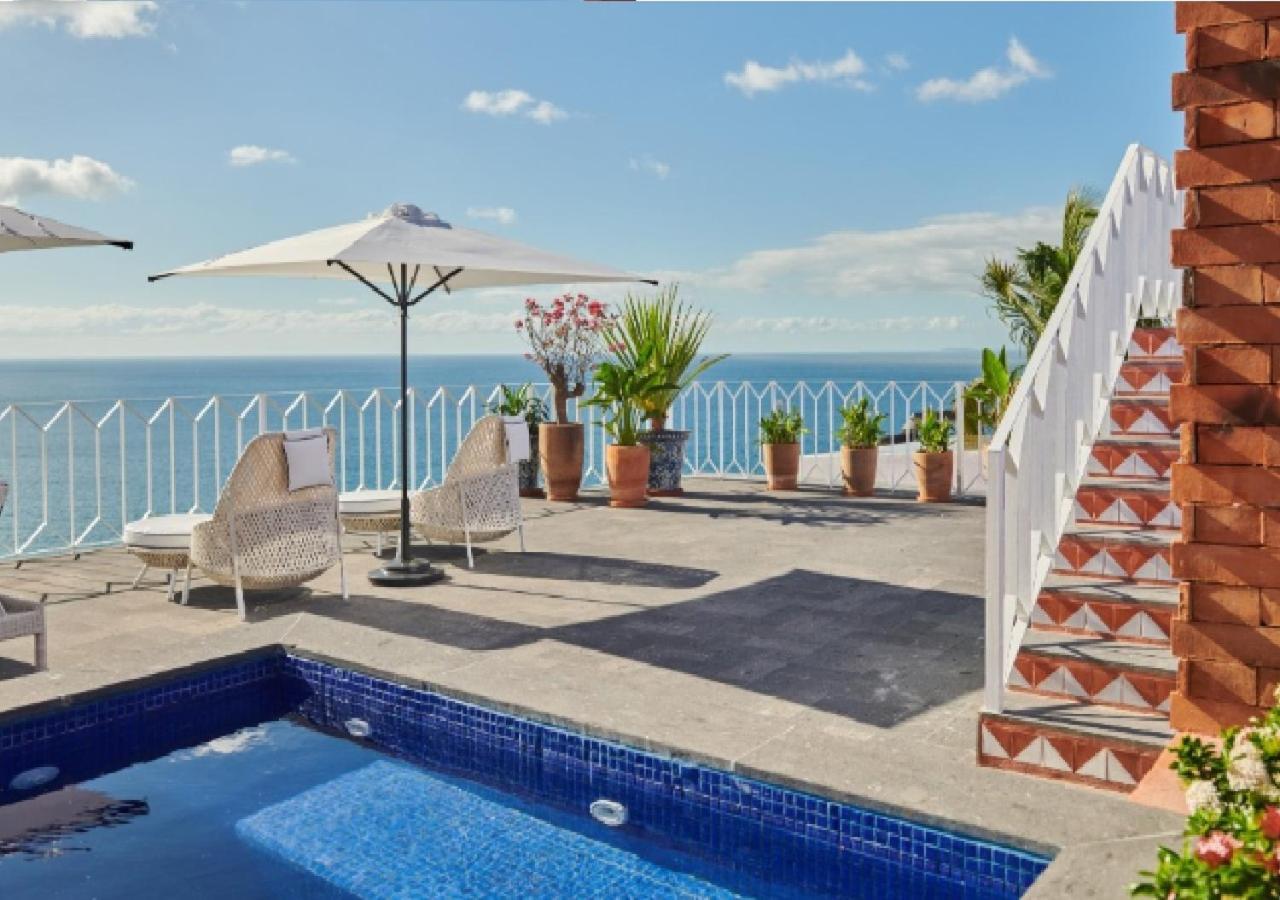 Hotel Luxury Patio Azul (Adults Only) Puerto Vallarta Exteriör bild Rooftop pool