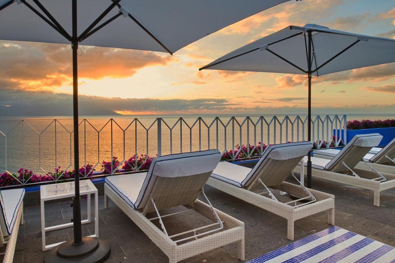 Hotel Luxury Patio Azul (Adults Only) Puerto Vallarta Exteriör bild The rooftop pool at the Hotel