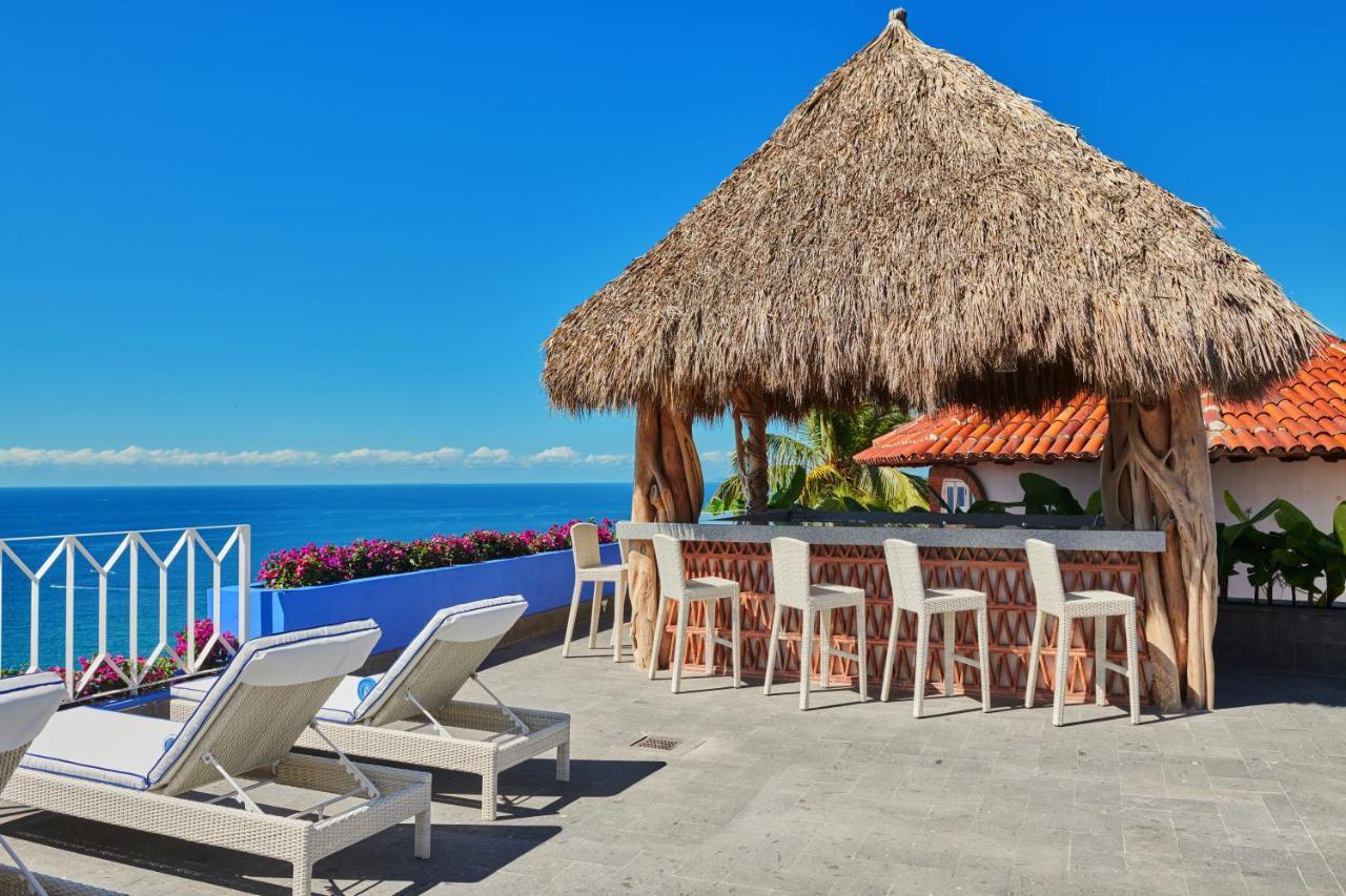Hotel Luxury Patio Azul (Adults Only) Puerto Vallarta Exteriör bild Rooftop bar at the Hotel El Ganchán