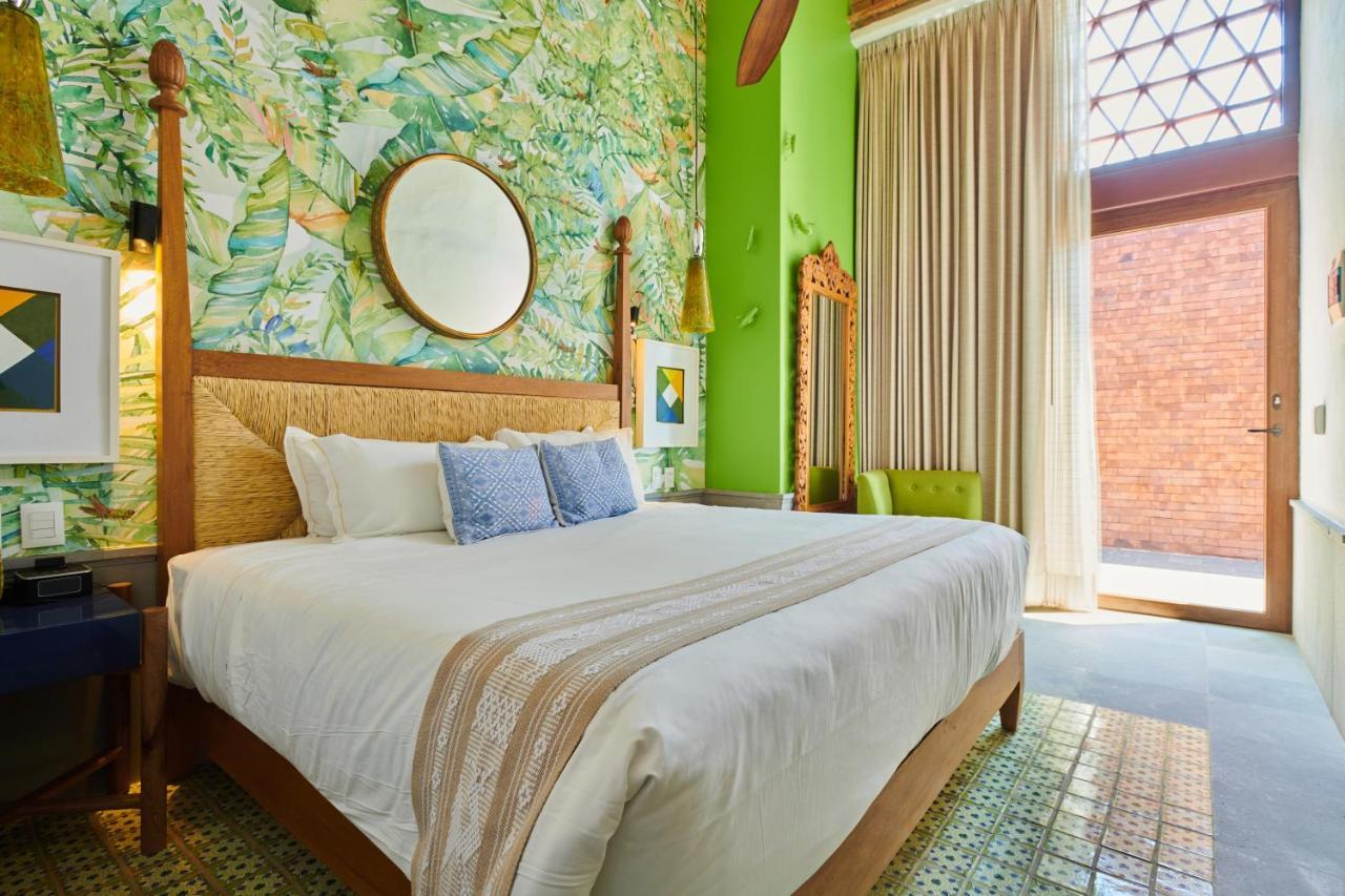Hotel Luxury Patio Azul (Adults Only) Puerto Vallarta Exteriör bild A bedroom at the hotel