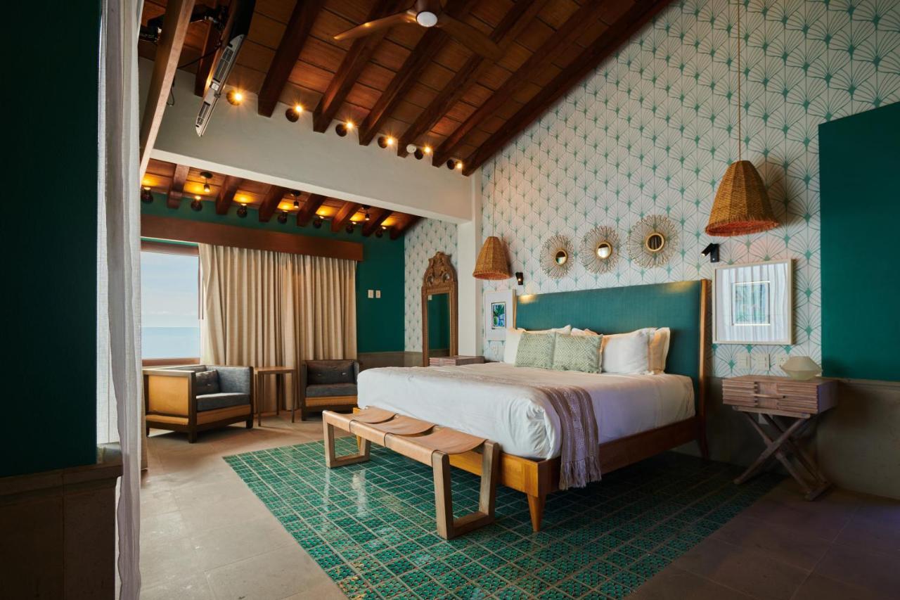 Hotel Luxury Patio Azul (Adults Only) Puerto Vallarta Exteriör bild A bedroom at the hotel