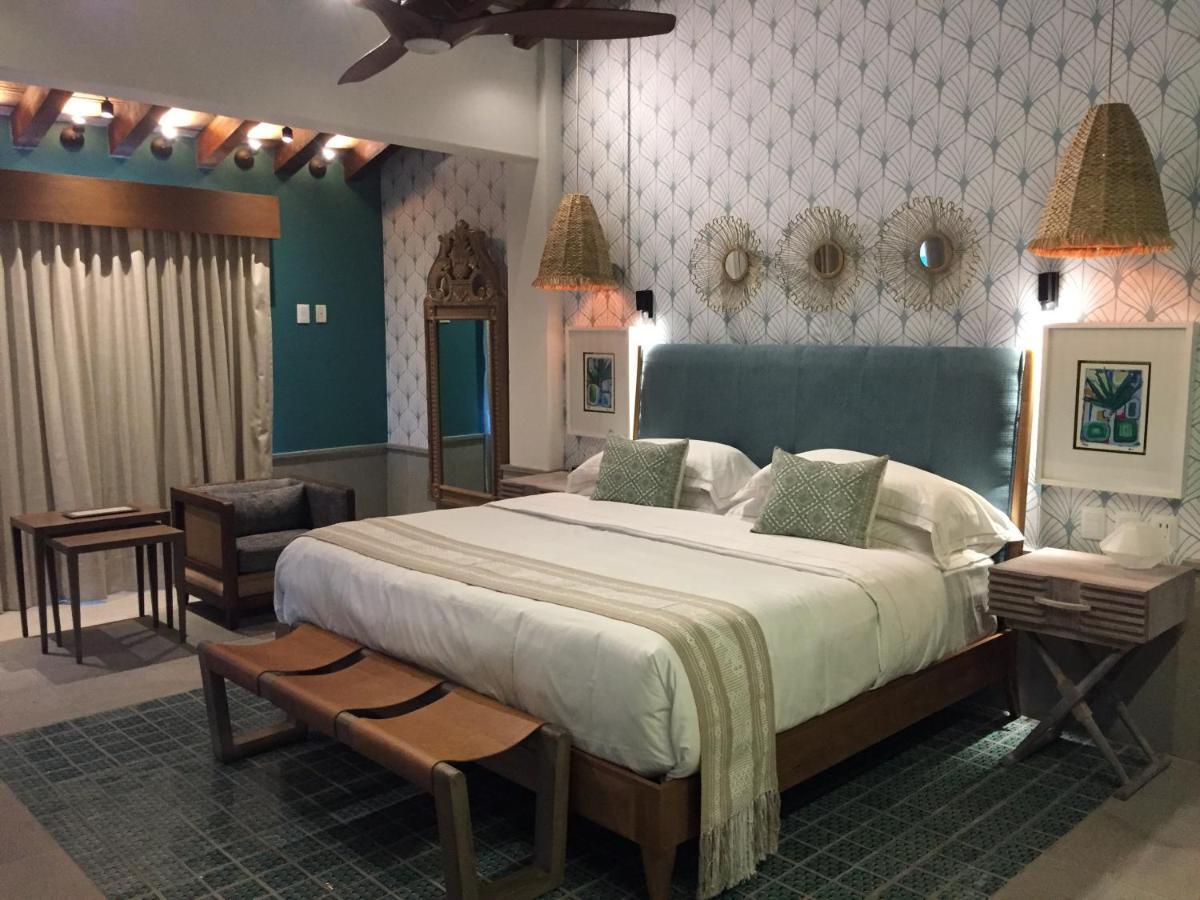 Hotel Luxury Patio Azul (Adults Only) Puerto Vallarta Exteriör bild A bedroom at the hotel