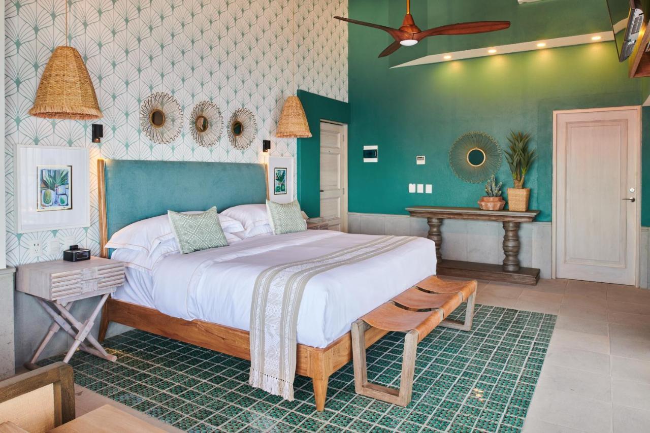 Hotel Luxury Patio Azul (Adults Only) Puerto Vallarta Exteriör bild A bedroom at the hotel
