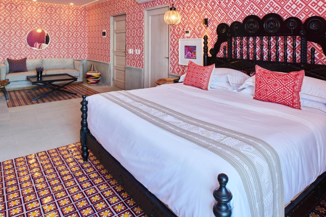 Hotel Luxury Patio Azul (Adults Only) Puerto Vallarta Exteriör bild A bedroom at the hotel