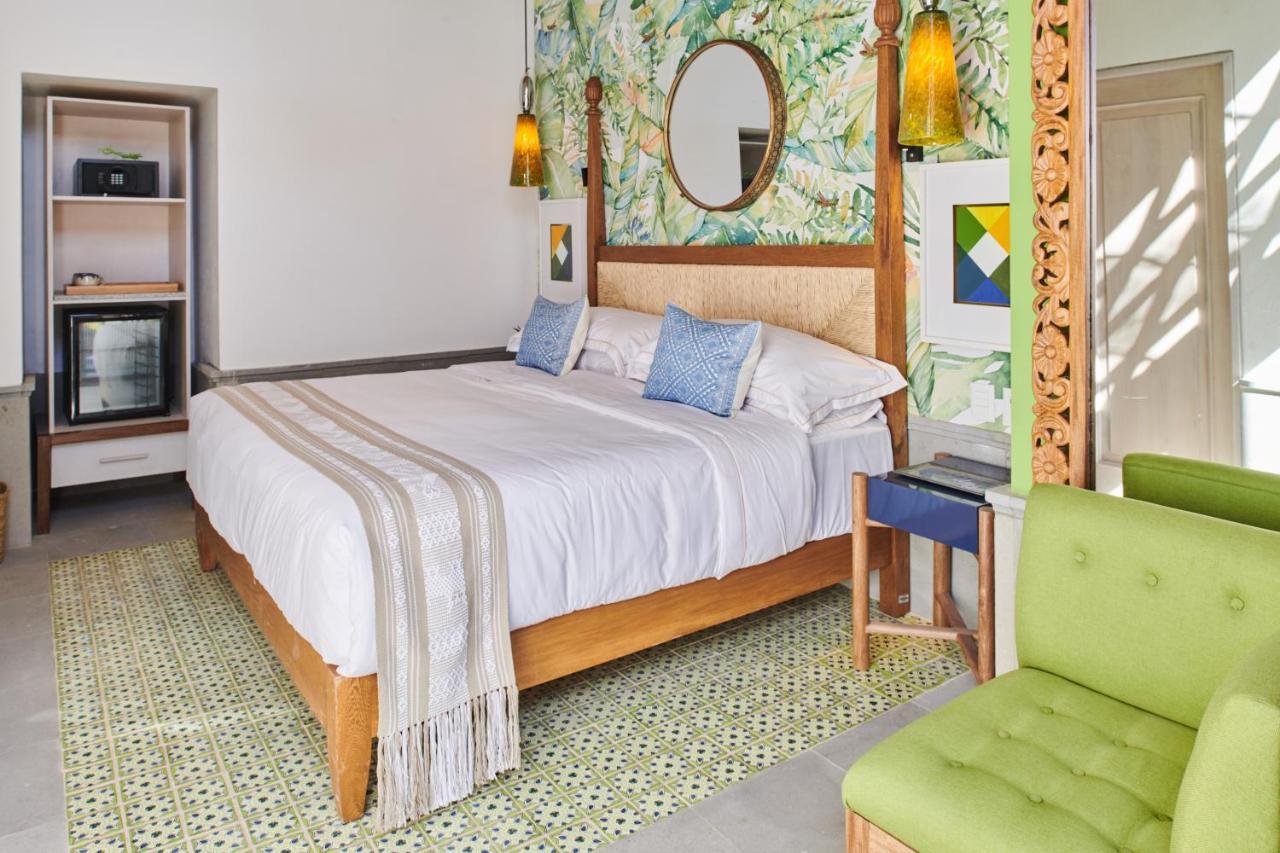 Hotel Luxury Patio Azul (Adults Only) Puerto Vallarta Exteriör bild A bedroom at the hotel