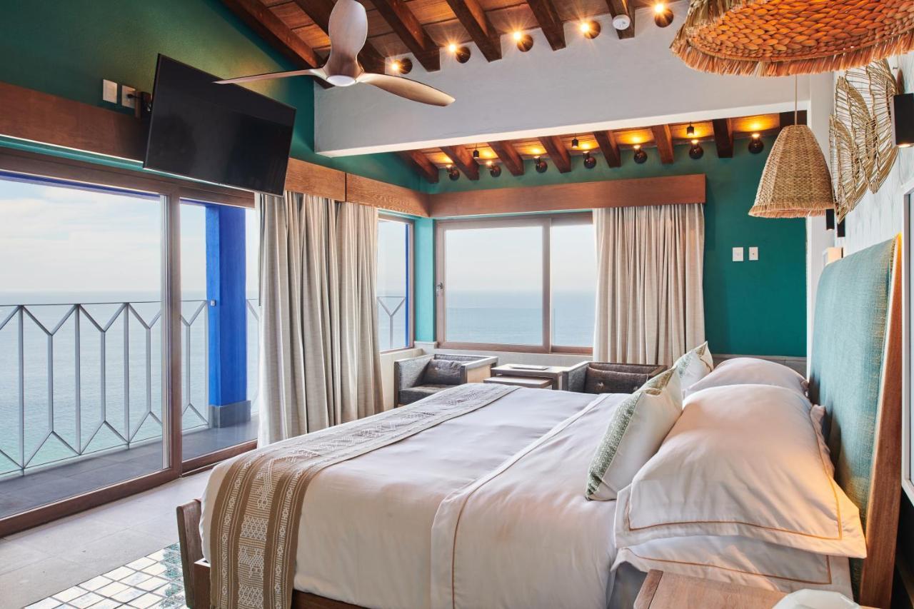 Hotel Luxury Patio Azul (Adults Only) Puerto Vallarta Exteriör bild Suite at the Hotel