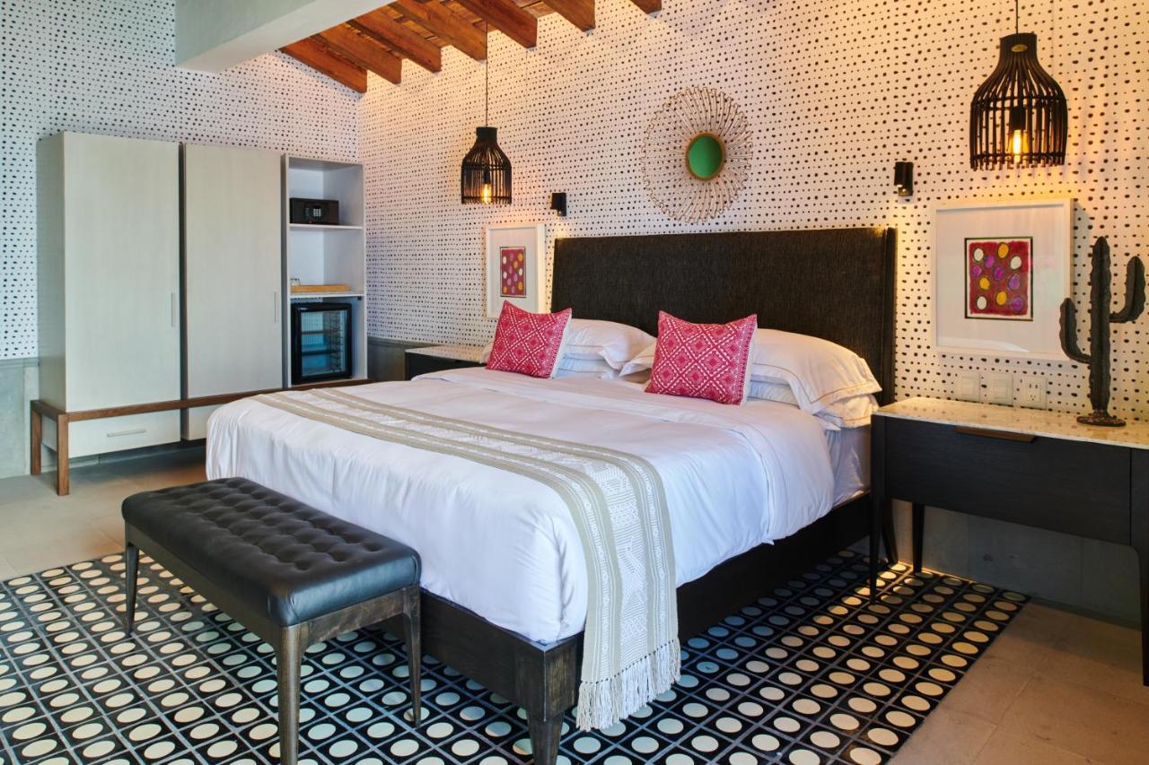 Hotel Luxury Patio Azul (Adults Only) Puerto Vallarta Exteriör bild A bedroom at the hotel
