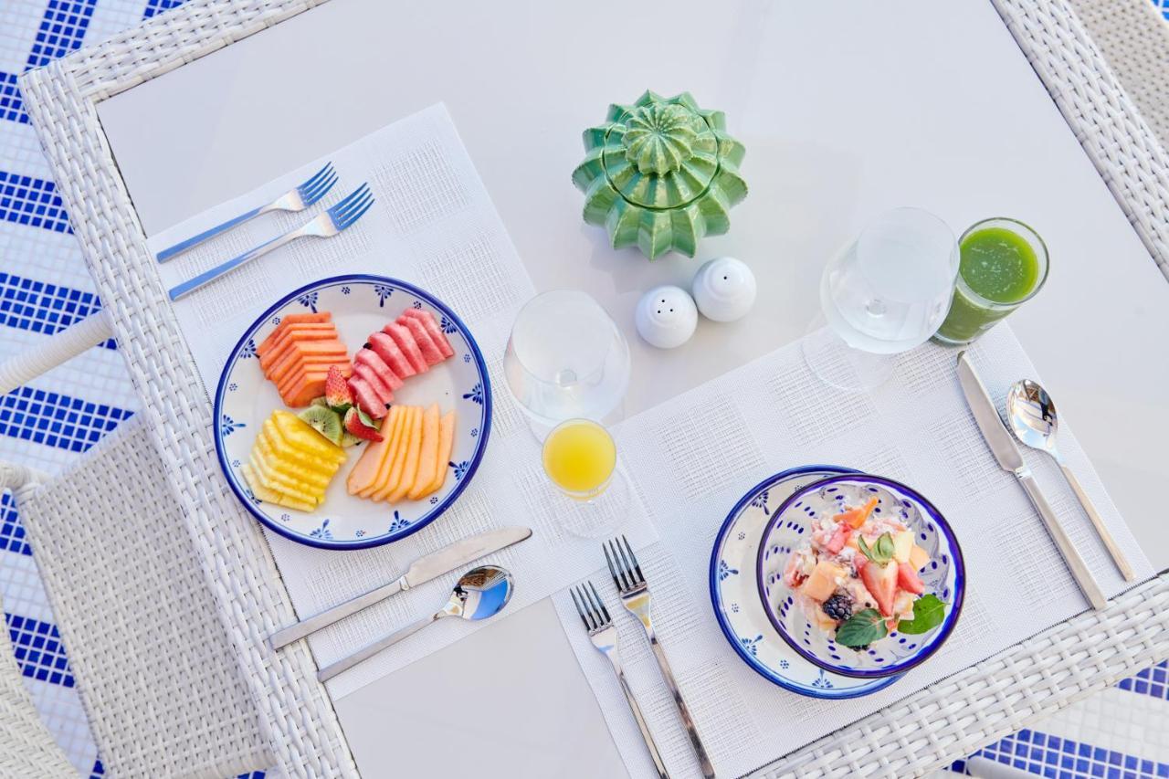 Hotel Luxury Patio Azul (Adults Only) Puerto Vallarta Exteriör bild A place setting