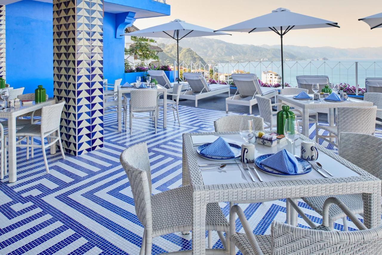 Hotel Luxury Patio Azul (Adults Only) Puerto Vallarta Exteriör bild The rooftop bar at the hotel