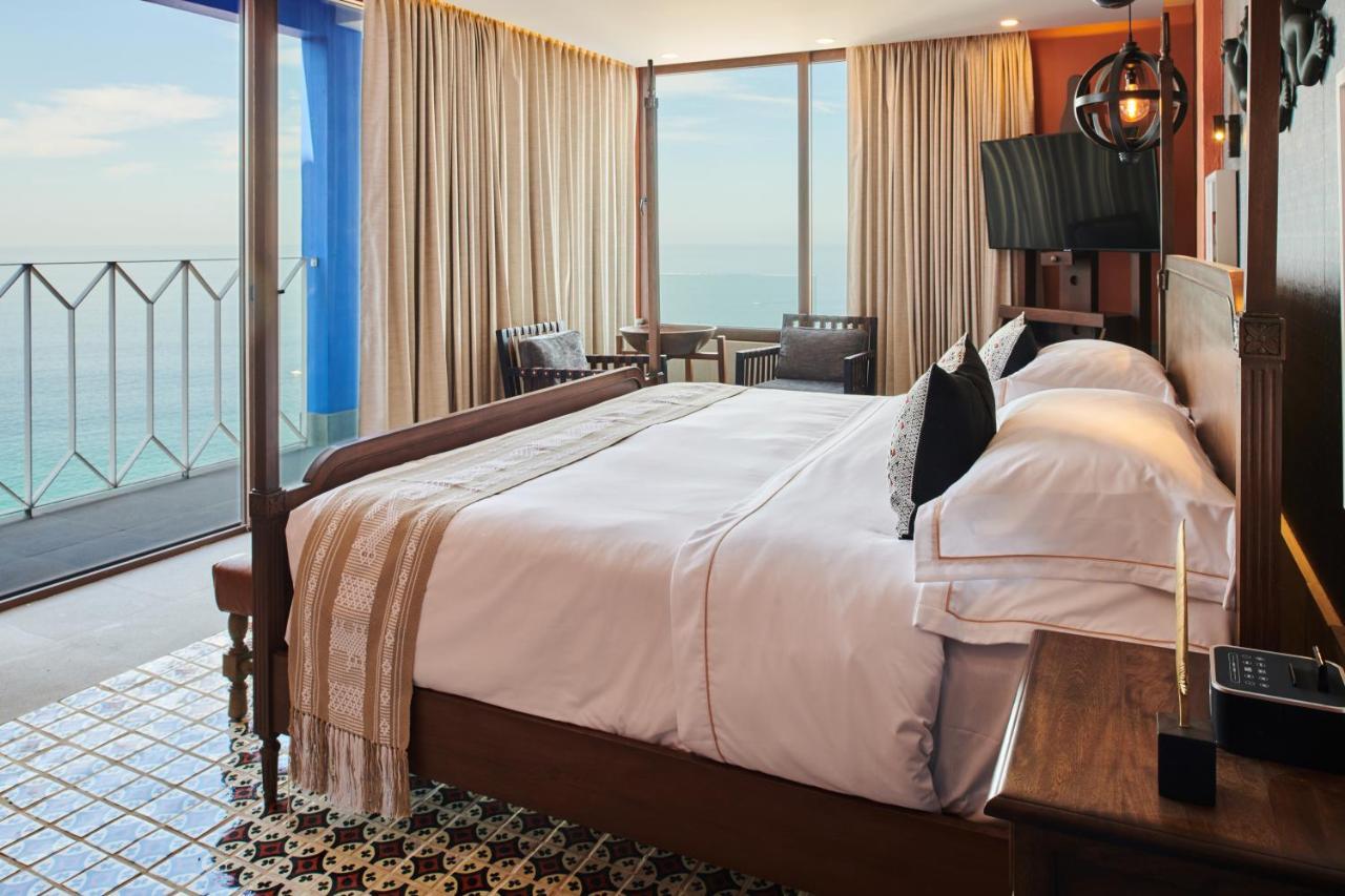 Hotel Luxury Patio Azul (Adults Only) Puerto Vallarta Exteriör bild A bedroom at the hotel